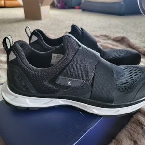 Tiem Slipstream size 9